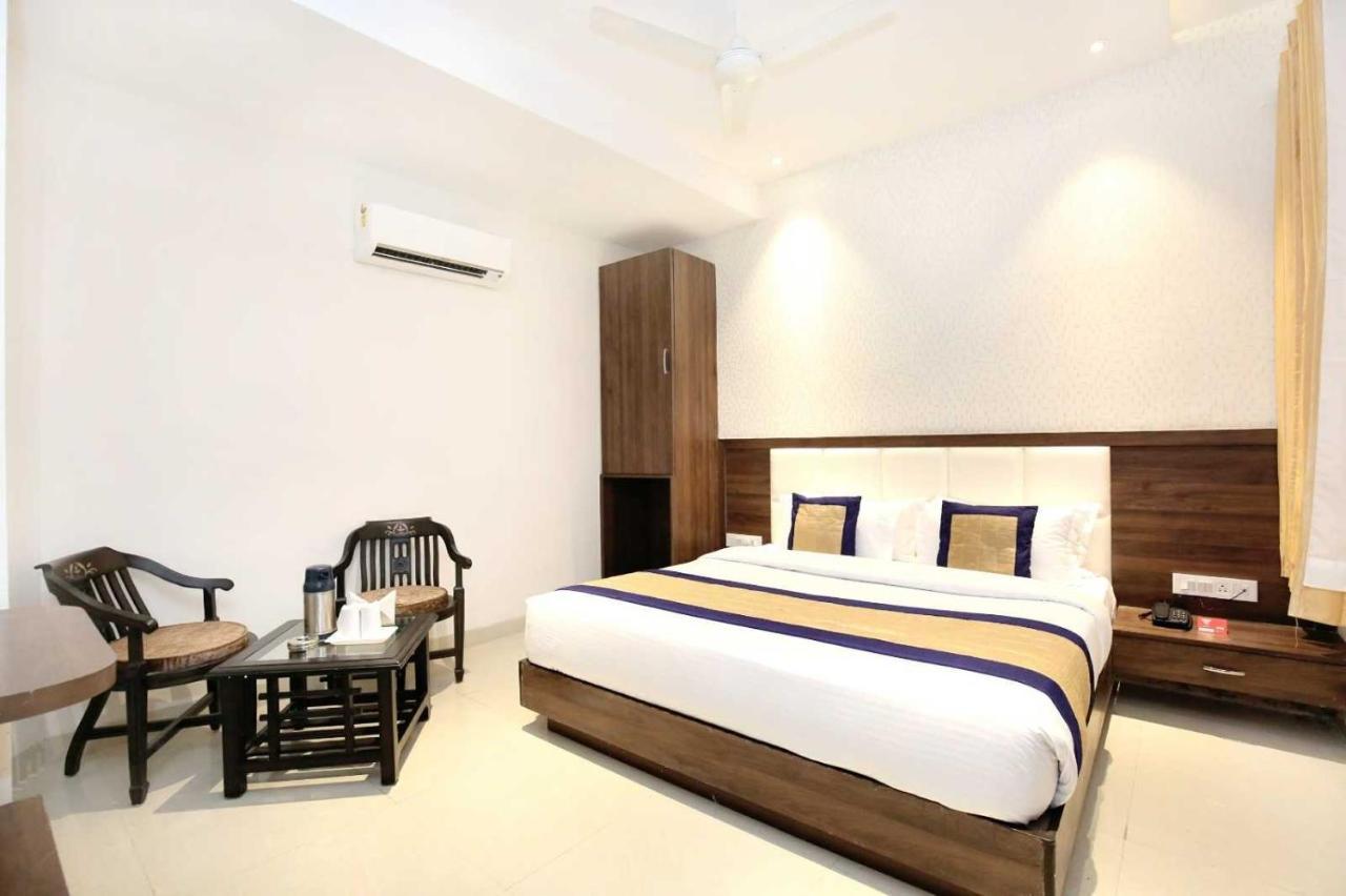 Hotel O Grand Star Amritsar Exterior photo