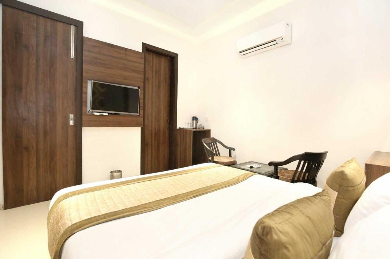 Hotel O Grand Star Amritsar Exterior photo