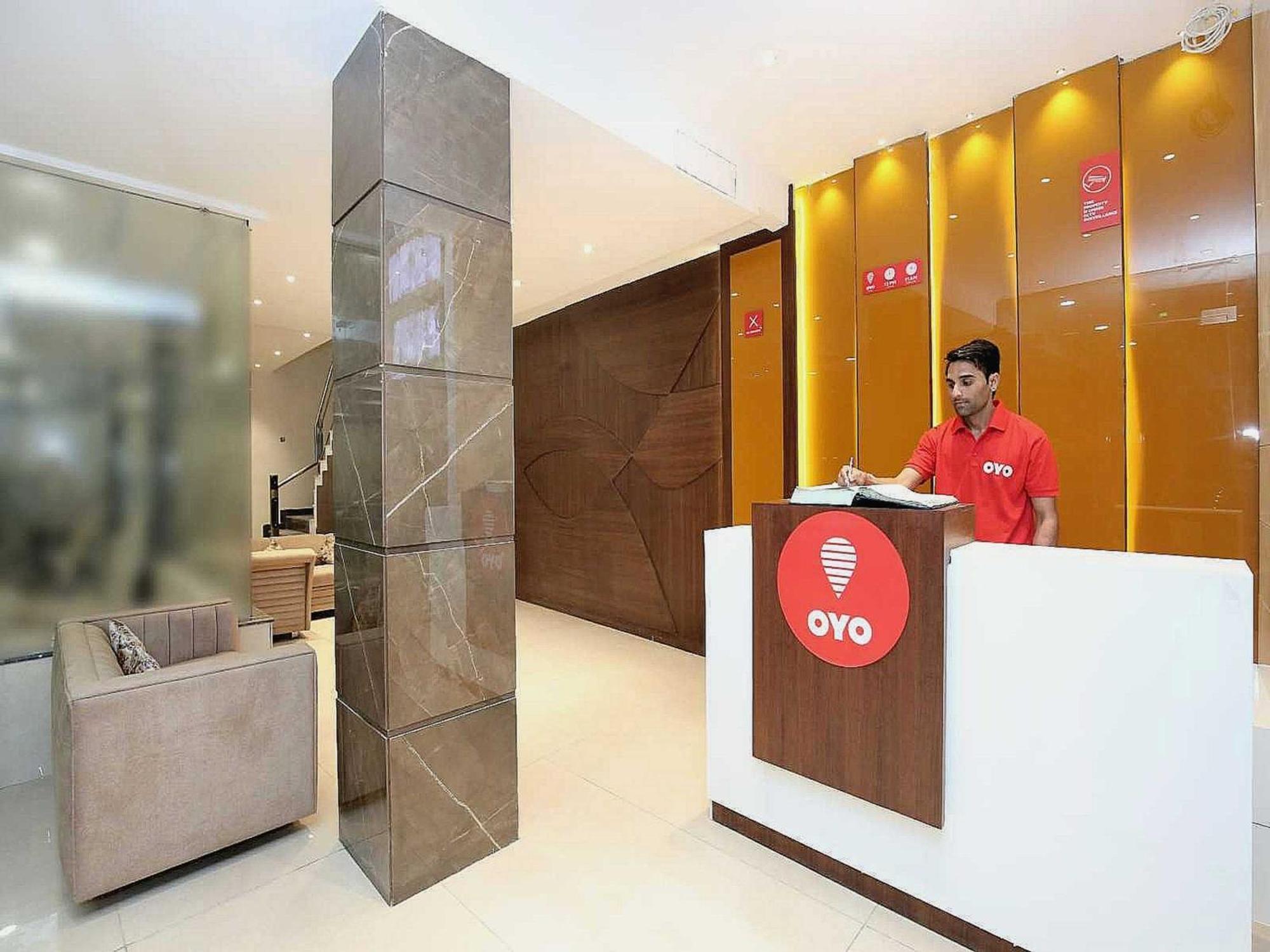 Hotel O Grand Star Amritsar Exterior photo
